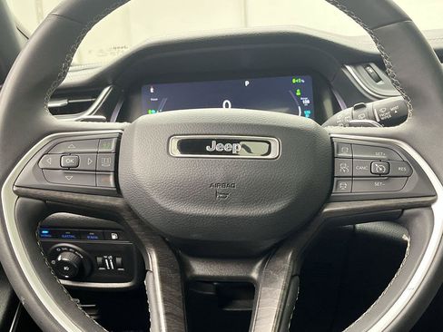 Used 2024 Jeep Grand Cherokee Limited 4xe AWD/4WD image 15