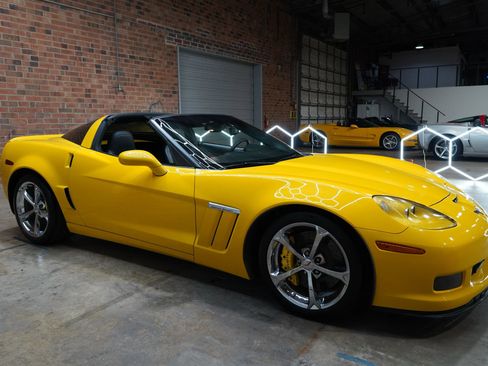 Used 2011 Chevrolet Corvette Grand Sport w/ Preferred Equipment Group image 36