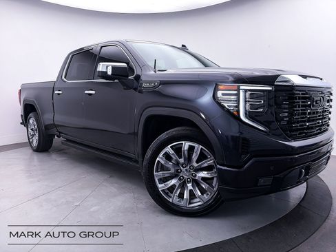 Used 2022 GMC Sierra 1500 Denali w/ Denali Reserve Package AWD/4WD image 1