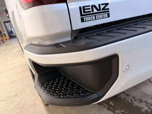 Used 2023 Chevrolet Silverado 3500 High Country image 14