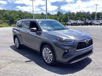 Used 2024 Toyota Highlander Platinum