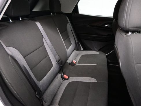 Used 2023 Chevrolet TrailBlazer LT FWD image 24