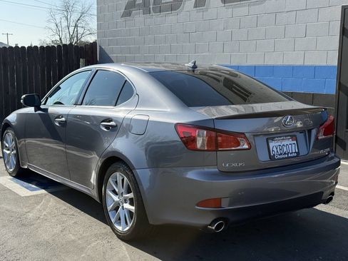 Used 2012 Lexus IS 250 image 4