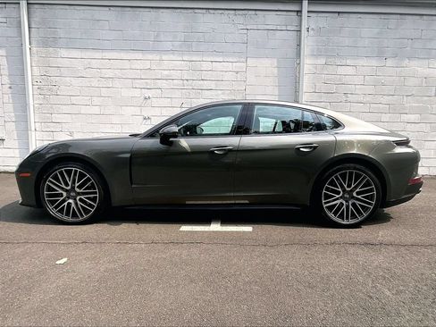 Used 2025 Porsche Panamera 4 AWD/4WD image 2