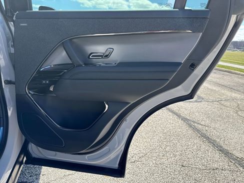 New 2026 Land Rover Range Rover Sport SE image 19