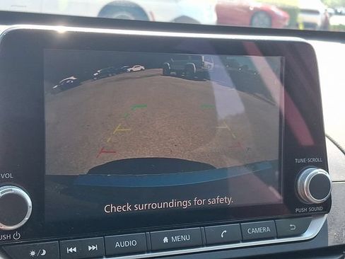Used 2023 Nissan Altima 2.5 SV FWD image 19