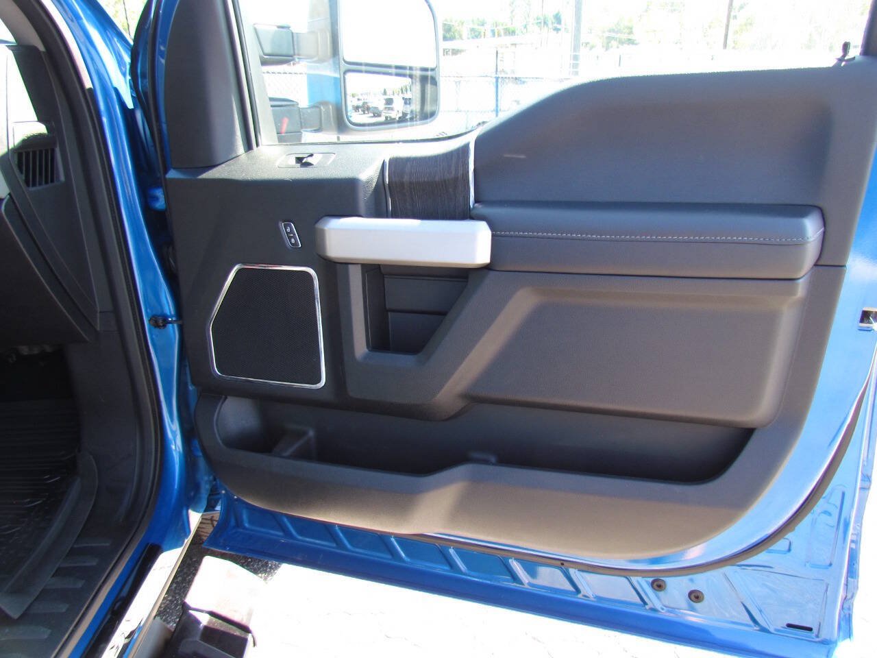 Used 2020 Ford F250 Lariat AWD/4WD image 18