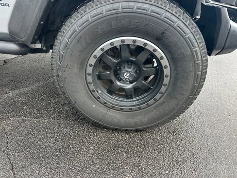 Used 2020 Jeep Gladiator Sport w/ Quick Order Package 24S image 43