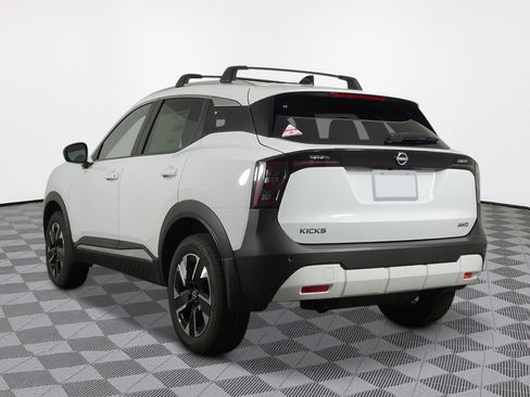 New 2026 Nissan Kicks SV w/ SV Premium Package image 5
