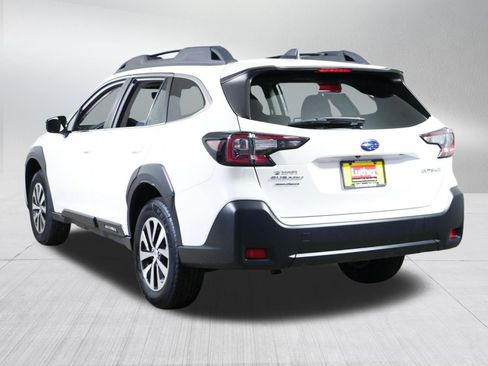 Used 2024 Subaru Outback Premium AWD/4WD image 5