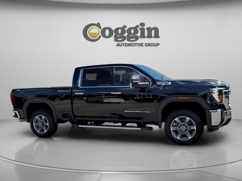 Used 2025 GMC Sierra 2500 SLT w/ SLT Premium Package image 22
