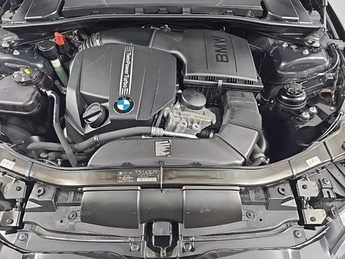 Used 2013 BMW 335i Convertible image 20