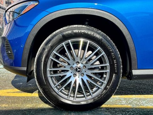 Certified 2025 Mercedes-Benz GLC 300 4MATIC image 8