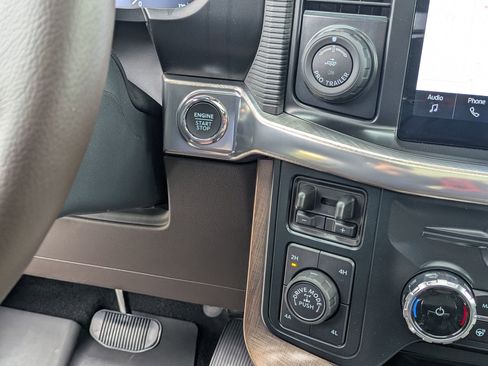 Certified 2025 Ford F150 King Ranch w/ FX4 Off-Road Package AWD/4WD image 25