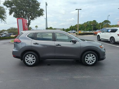 Certified 2020 Nissan Rogue S FWD image 3