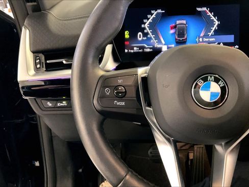 Used 2025 BMW X2 xDrive28i AWD/4WD image 22