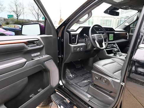 Used 2024 GMC Sierra 1500 Denali image 15