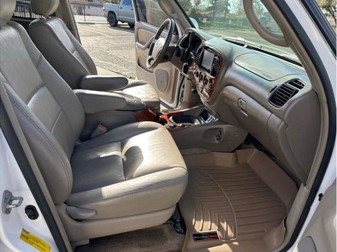 Used 2005 Toyota Tundra Limited image 25