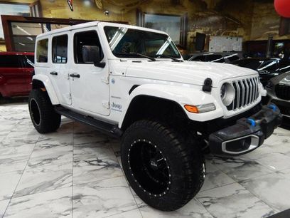 Used 2024 Jeep Wrangler Unlimited Sahara w/ Technology Group