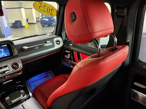 Used 2025 Mercedes-Benz G 550 image 55