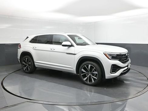 New 2026 Volkswagen Atlas Cross Sport SEL Premium R-Line image 17