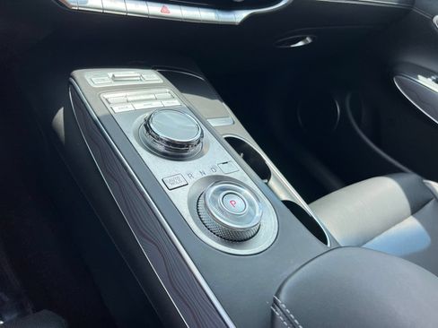 Used 2024 Genesis GV70 2.5T w/ Advanced Package AWD/4WD image 35