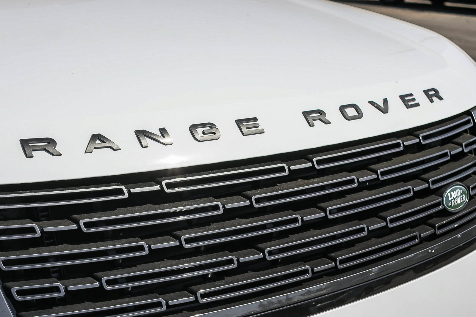 New 2026 Land Rover Range Rover SE AWD/4WD image 16