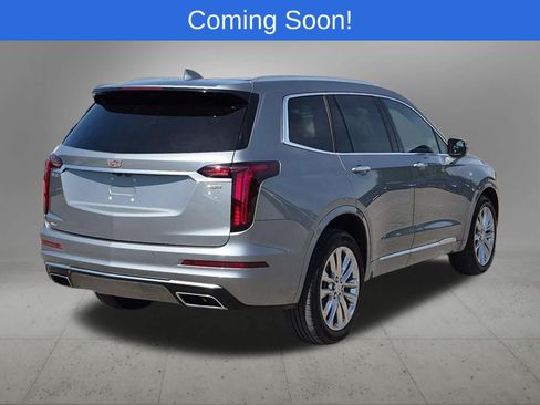 Used 2023 Cadillac XT6 Premium Luxury AWD/4WD image 6
