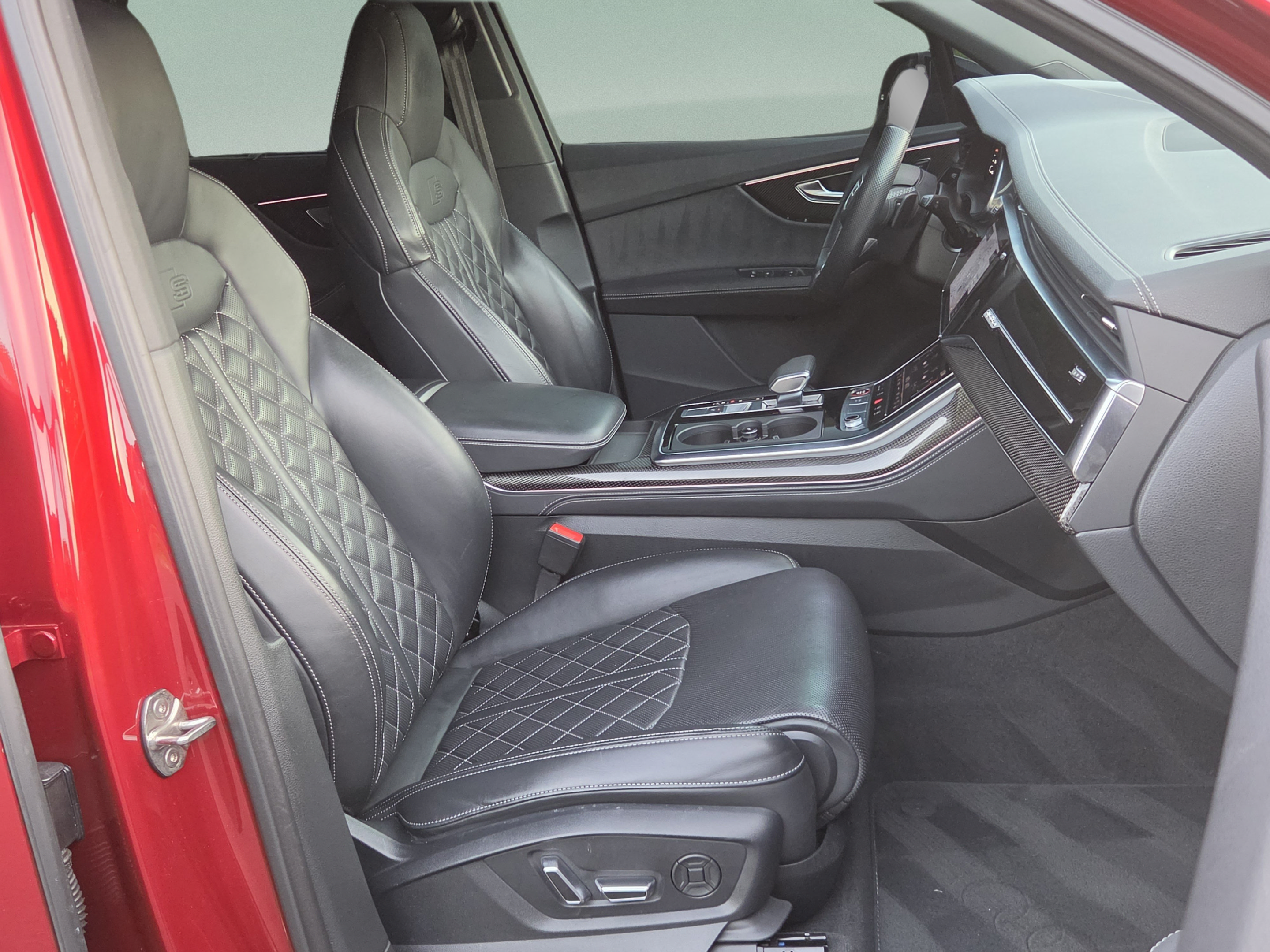 Used 2024 Audi SQ7 Premium Plus AWD/4WD image 17