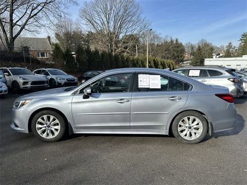 Used 2016 Subaru Legacy 2.5i Premium image 2
