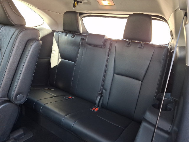 Used 2021 Toyota Highlander Limited AWD/4WD image 11