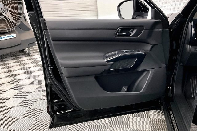 New 2026 Nissan Pathfinder SV FWD image 34