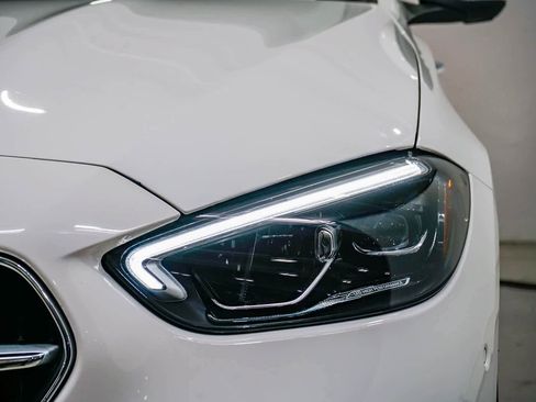 Used 2025 Mercedes-Benz C 300 Sedan image 7