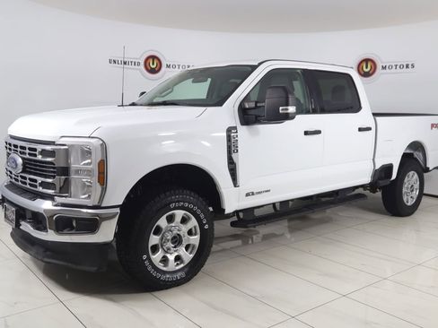 Used 2024 Ford F250 XLT w/ FX4 Off-Road Package AWD/4WD image 35
