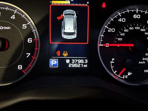 Used 2021 Subaru Ascent Premium w/ Convenience Package image 6