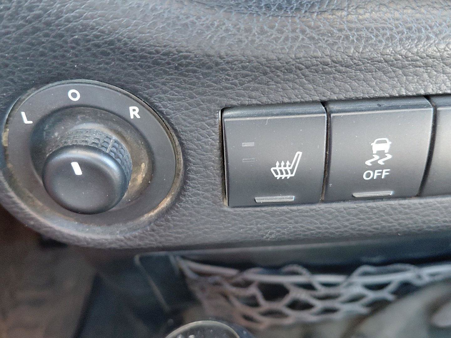 Used 2014 Jeep Wrangler Sahara AWD/4WD image 30