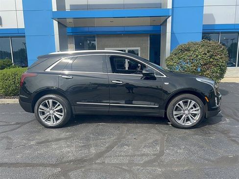 Used 2025 Cadillac XT5 Premium Luxury AWD/4WD image 8
