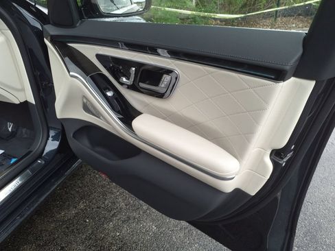 Certified 2021 Mercedes-Benz S 580 4MATIC Sedan image 11