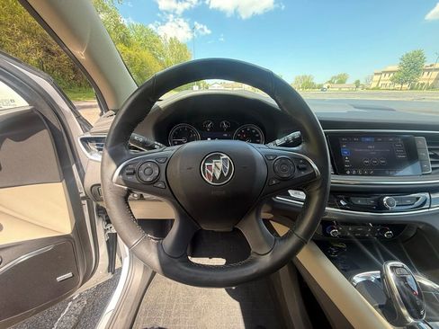 Used 2021 Buick Enclave Premium w/ Sun and Sites Package AWD/4WD image 27