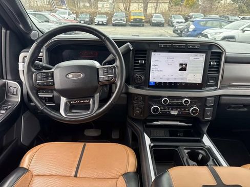 Used 2024 Ford F350 Platinum w/ FX4 Off-Road Package image 17