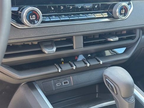 Certified 2026 Chevrolet Colorado Trail Boss AWD/4WD image 10