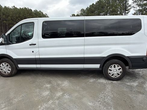 Used 2024 Ford Transit 350 XLT image 11