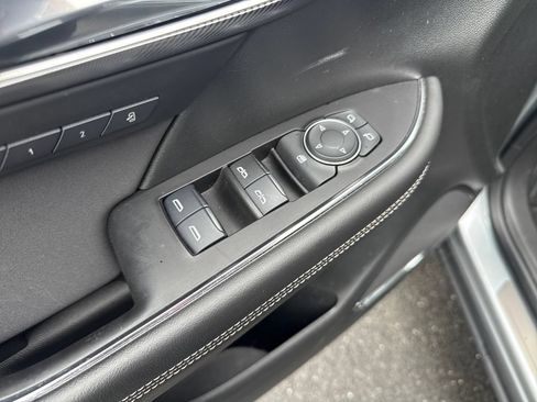 Used 2025 Buick Envision Sport Touring AWD/4WD image 25