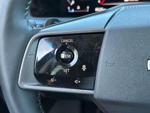 Used 2025 Nissan Murano SL AWD/4WD image 18