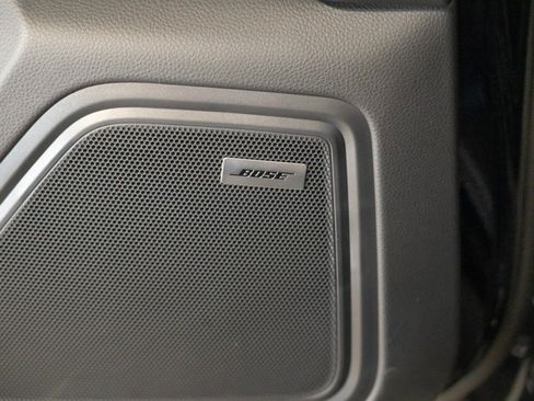 Certified 2026 Porsche Macan AWD/4WD image 18
