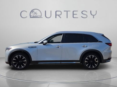 Used 2025 MAZDA CX-90 Plug-In Hybrid w/ Premium Plus AWD/4WD image 2