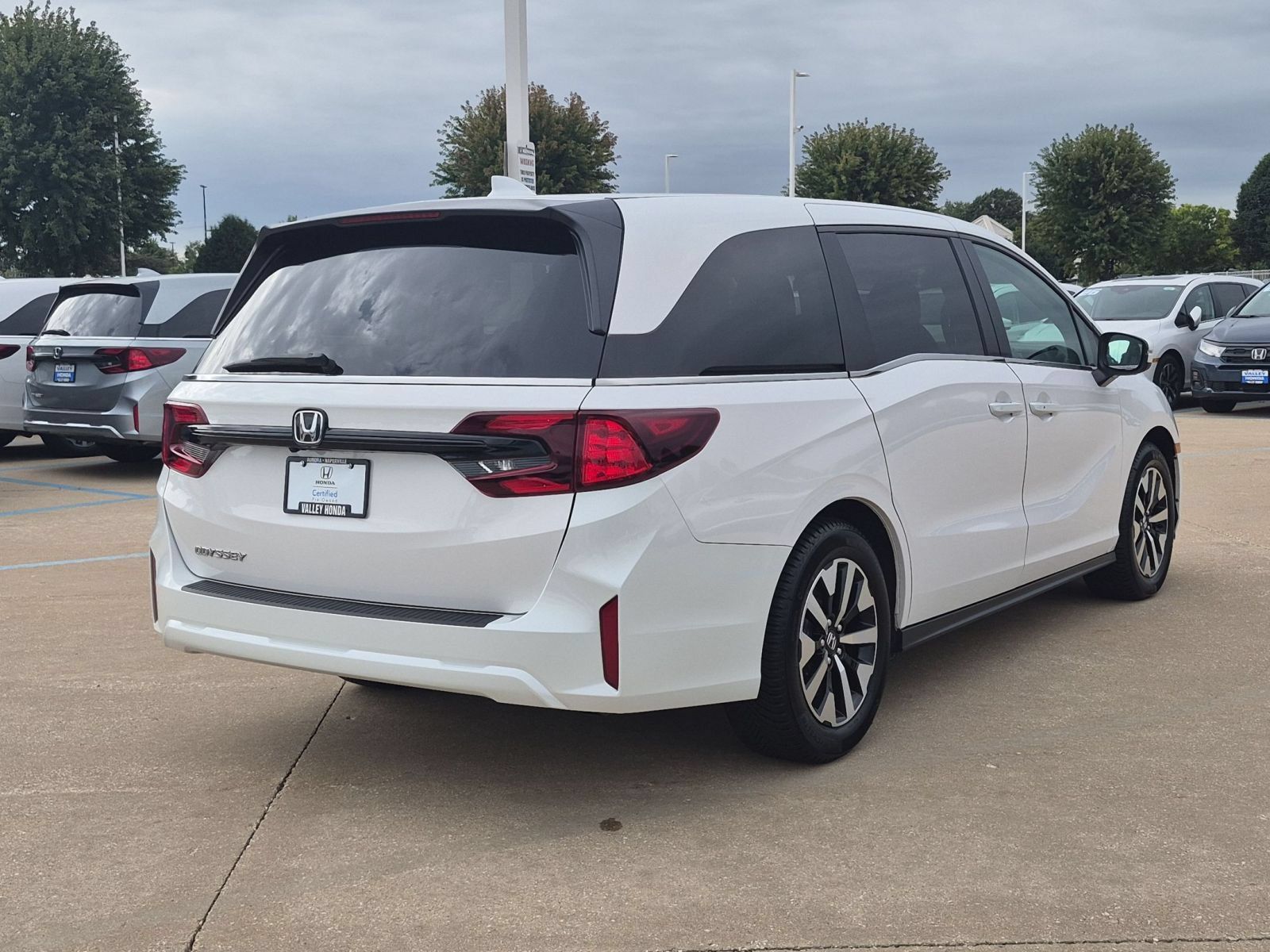 Certified 2025 Honda Odyssey EX-L image 6