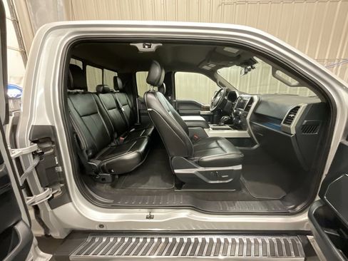Used 2019 Ford F150 Lariat w/ Equipment Group 502A Luxury image 12