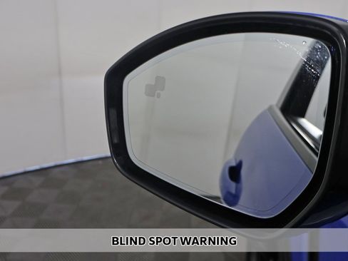 Used 2022 Jaguar F-PACE SVR image 9