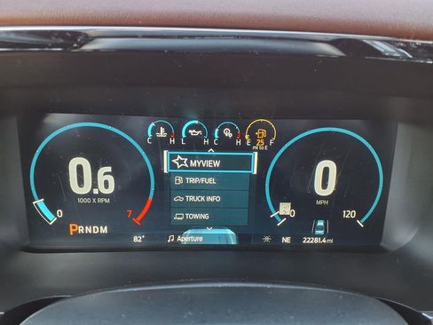 Used 2023 Ford F150 Lariat w/ Equipment Group 502A High image 38